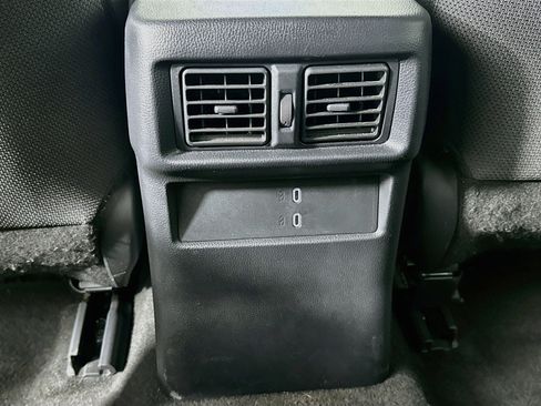 Used 2025 Toyota 4Runner SR5 AWD/4WD image 28