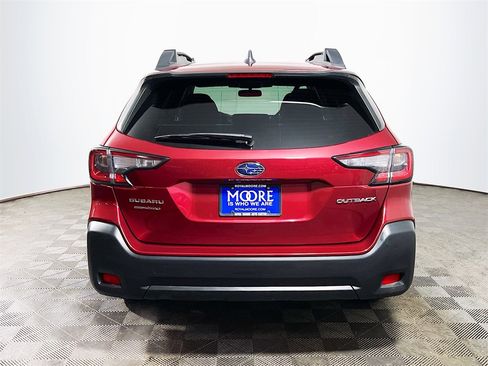 Used 2025 Subaru Outback Premium image 6