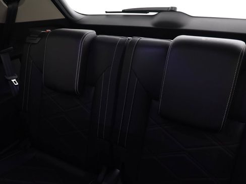 Certified 2024 Volkswagen Atlas SE w/ Black Wheel Package image 13