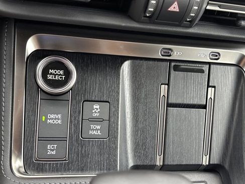 Used 2025 Lexus GX 550 AWD/4WD image 39