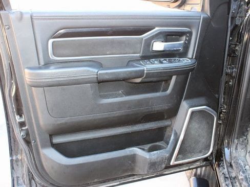 Used 2021 RAM 3500 Laramie w/ Night Edition image 18