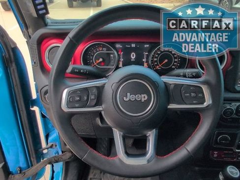 Used 2023 Jeep Gladiator Rubicon w/ LED Lighting Group AWD/4WD image 17