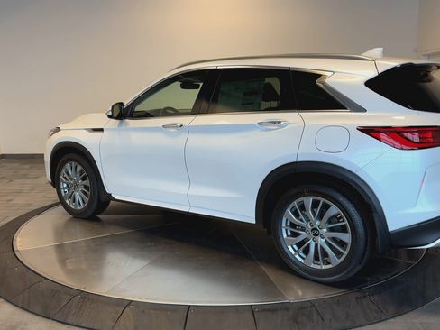 New 2025 INFINITI QX50 Luxe image 6