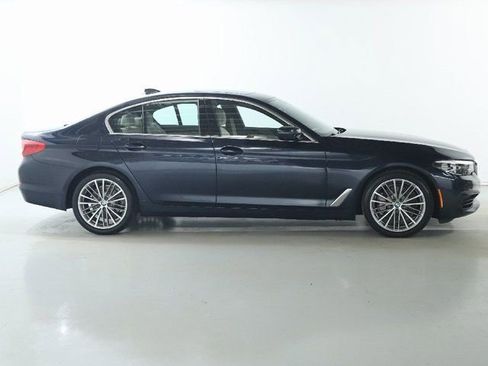 Used 2020 BMW 530i xDrive w/ Premium Package image 13