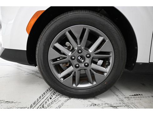 Used 2021 Kia Soul EX FWD image 23
