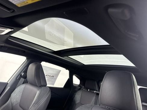 New 2026 Lexus RX 450h AWD image 17