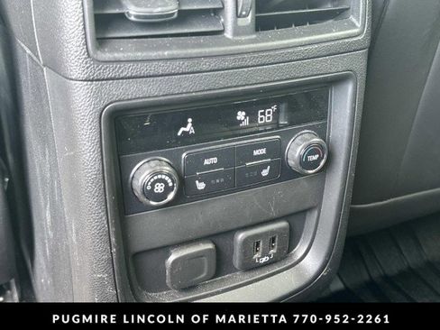 Used 2020 Buick Envision Essence w/ Experience Buick Package FWD image 23
