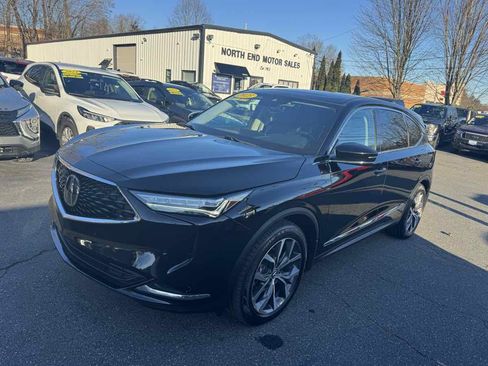 Used 2023 Acura MDX SH-AWD w/ Technology Package image 4