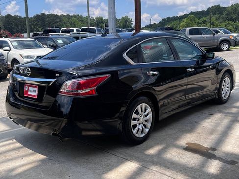 Used 2015 Nissan Altima 2.5 S w/ Power Driver Seat Package FWD image 6