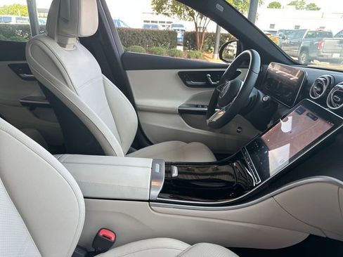 Certified 2025 Mercedes-Benz C 300 Sedan image 31