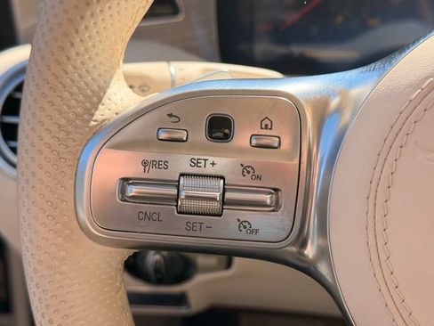 Used 2019 Mercedes-Benz S 560 Cabriolet image 18