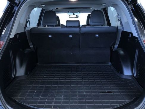 Used 2013 Toyota RAV4 Limited AWD/4WD image 32