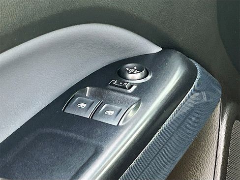 Used 2021 Chevrolet Colorado Z71 image 17