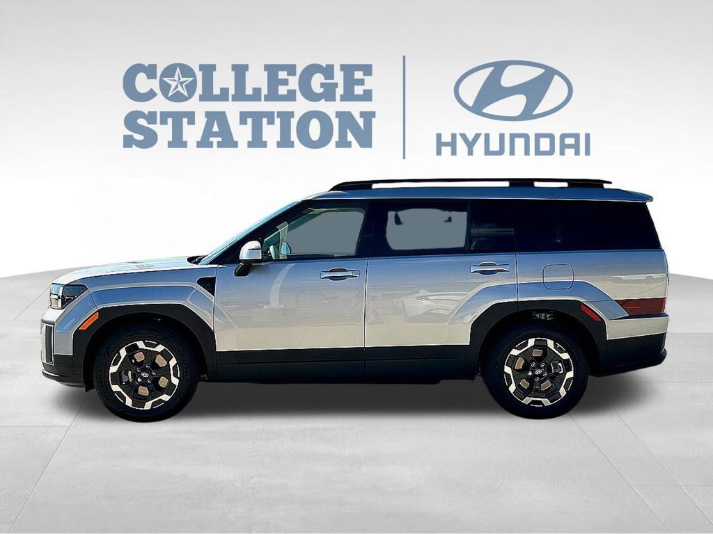 Used 2025 Hyundai Santa Fe SEL FWD image 4