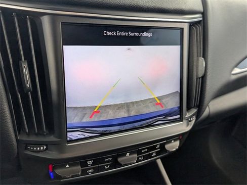 Used 2022 Maserati Levante Modena image 22