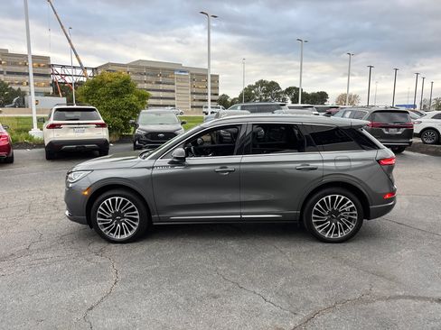 Used 2022 Lincoln Corsair Reserve w/ Sport Package image 4