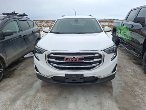 Used 2020 GMC Terrain SLT w/ Preferred Package image 2