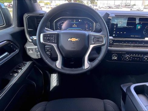 Used 2023 Chevrolet Silverado 1500 LT RWD image 8