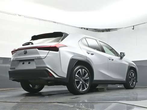 Used 2020 Lexus UX 200 w/ Premium Package FWD image 38