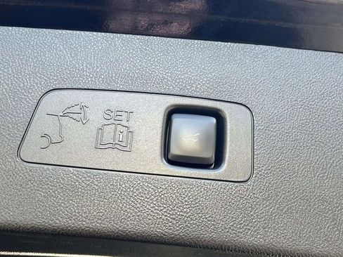 Used 2022 Lincoln Corsair AWD w/ Premium Package image 20