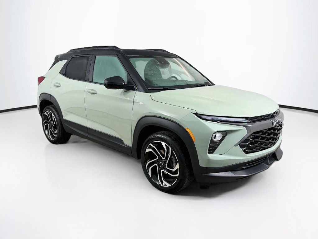 Used 2024 Chevrolet TrailBlazer RS AWD/4WD image 3