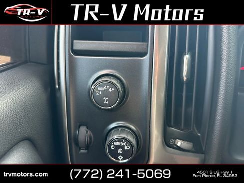 Used 2018 Chevrolet Silverado 1500 LT w/ All Star Edition AWD/4WD image 18