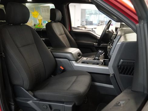 Used 2020 Ford F150 XLT w/ Equipment Group 302A Luxury AWD/4WD image 33