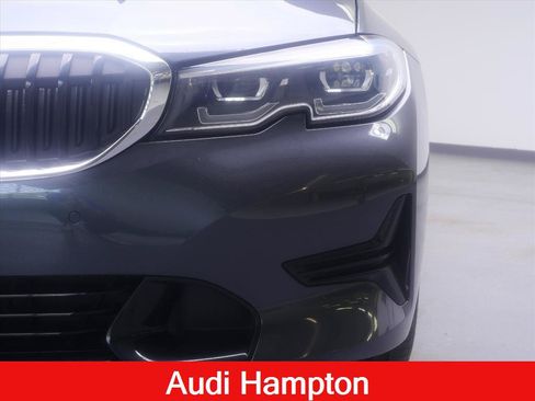 Used 2022 BMW 330e xDrive w/ Convenience Package AWD/4WD image 3