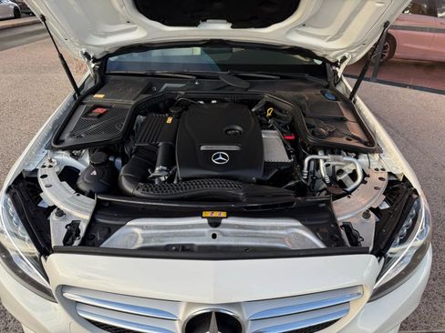 Used 2015 Mercedes-Benz C 300 4MATIC Sedan image 23