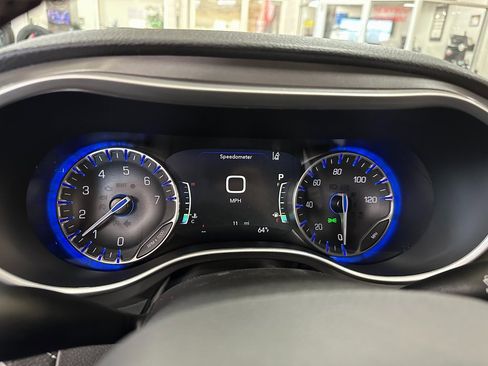 New 2026 Chrysler Pacifica Select image 16