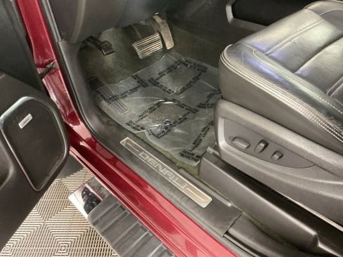Used 2017 GMC Sierra 2500 Denali image 14