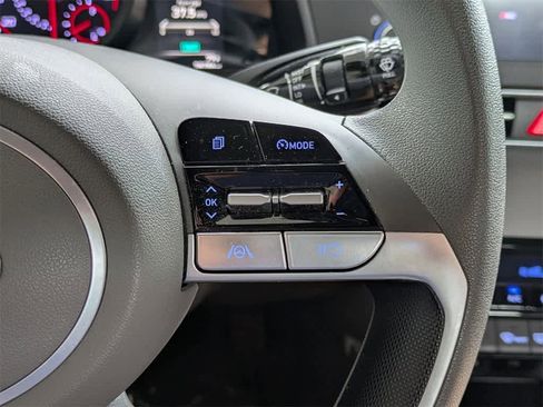 Certified 2023 Hyundai Elantra SEL image 25