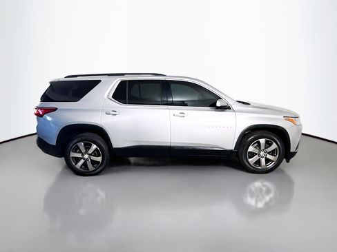 Used 2020 Chevrolet Traverse LT w/ LT Premium Package image 11