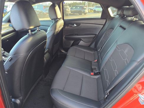 Used 2022 Kia Forte GT-Line w/ GT-Line Premium Package image 10