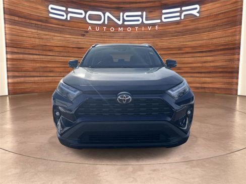 Used 2023 Toyota RAV4 XLE Premium image 8