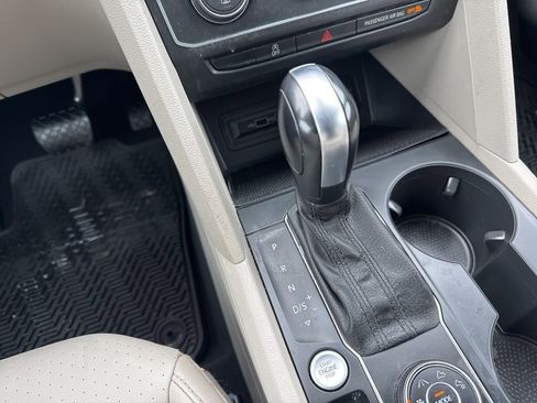 Used 2021 Volkswagen Atlas SE image 17