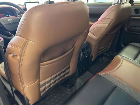 Used 2024 Ford Bronco Sport Outer Banks AWD/4WD image 14