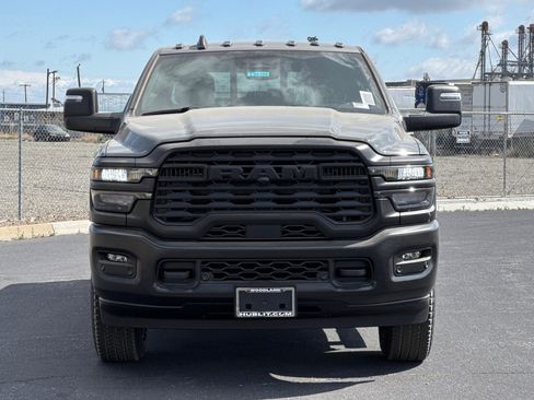 New 2026 RAM 3500 Tradesman AWD/4WD image 8