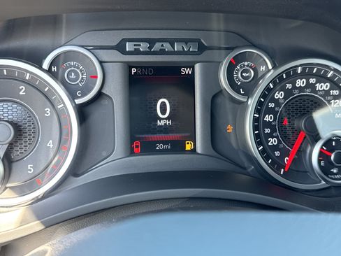 New 2026 RAM 3500 Big Horn AWD/4WD image 33