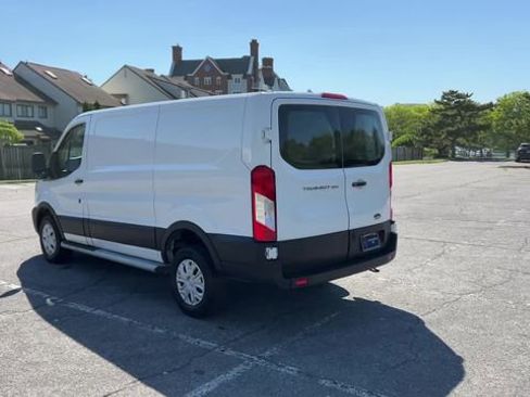 Used 2024 Ford Transit 250 Low Roof w/ Exterior Upgrade Package RWD image 39