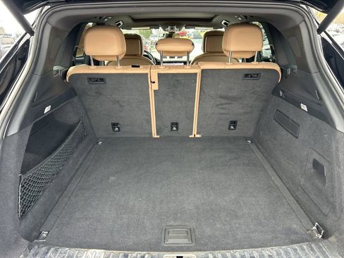 Used 2019 Porsche Cayenne Base image 16