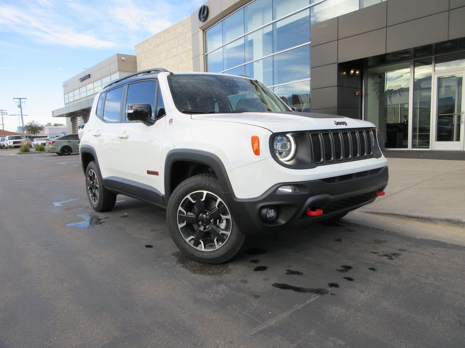 Used 2023 Jeep Renegade Trailhawk w/ Sun/Sound Group AWD/4WD image 16