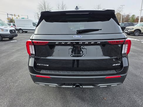 New 2026 Ford Explorer Active w/ Active Comfort Package image 4