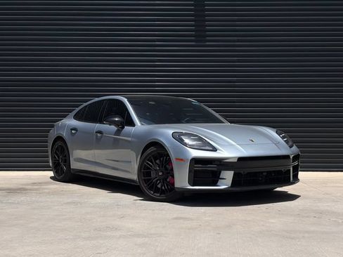 Certified 2026 Porsche Panamera GTS AWD/4WD image 9
