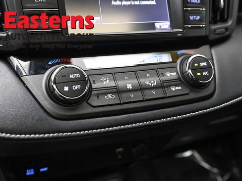 Used 2018 Toyota RAV4 XLE AWD/4WD image 20