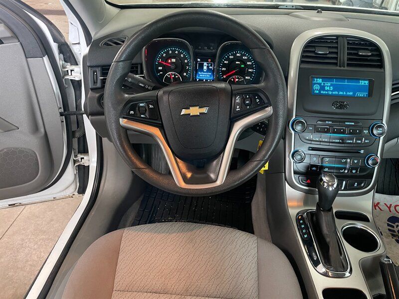 Used 2014 Chevrolet Malibu LS w/ Protection Package FWD image 9