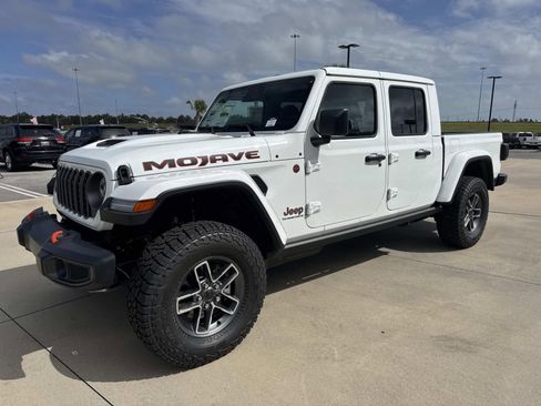 New 2026 Jeep Gladiator Mojave image 3