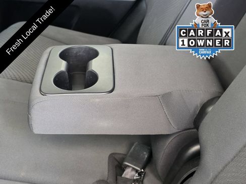 Used 2019 Toyota Highlander LE AWD/4WD image 10