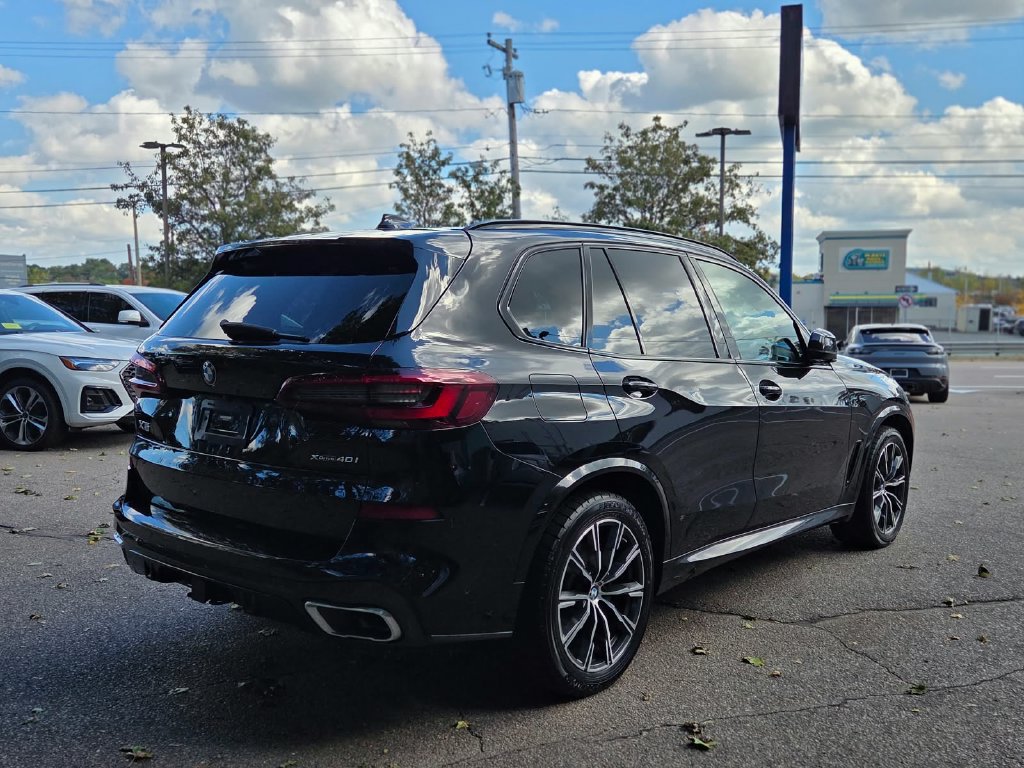 Used 2022 BMW X5 xDrive40i w/ M Sport Package AWD/4WD image 6