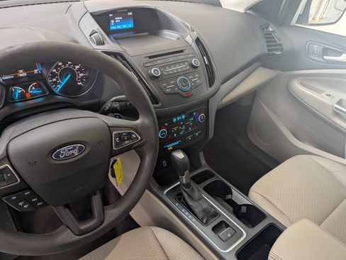 Used 2017 Ford Escape SE AWD/4WD image 12